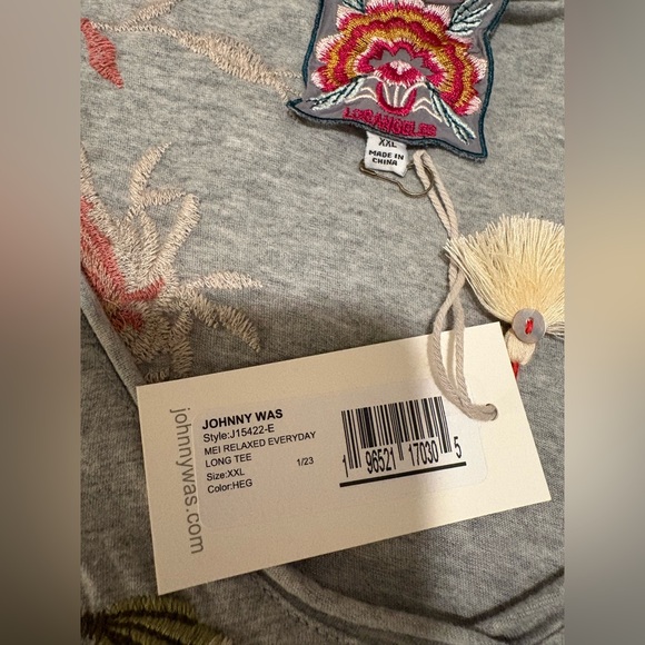 Johnny Was
Mei Relaxed Everyday Long Tee - Heather Gray, XXL - Picture 8 of 10